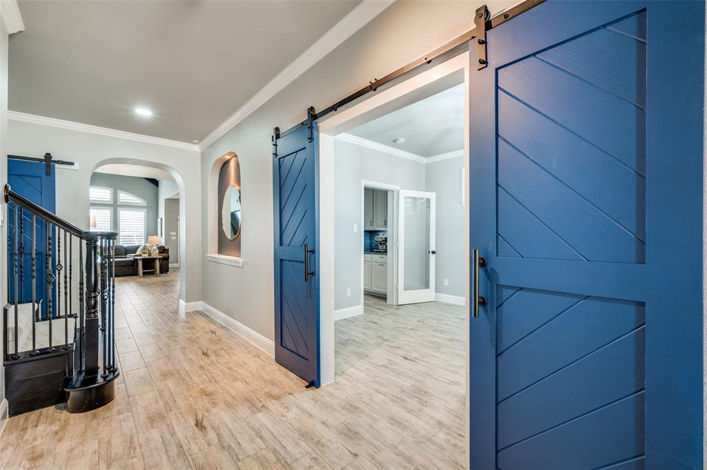 1912 Sunny Side Drive