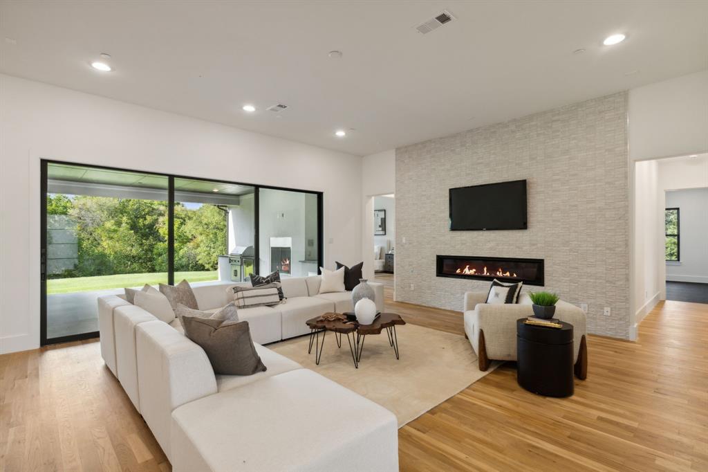 Hawks Wood Ph 2 - Residential