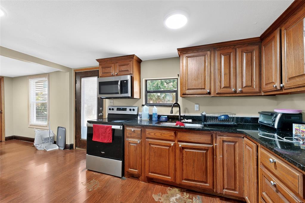 thomas collins - Residential