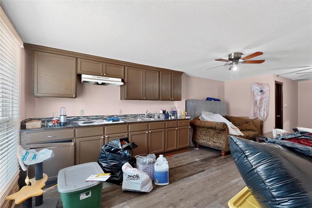 thomas collins - Residential