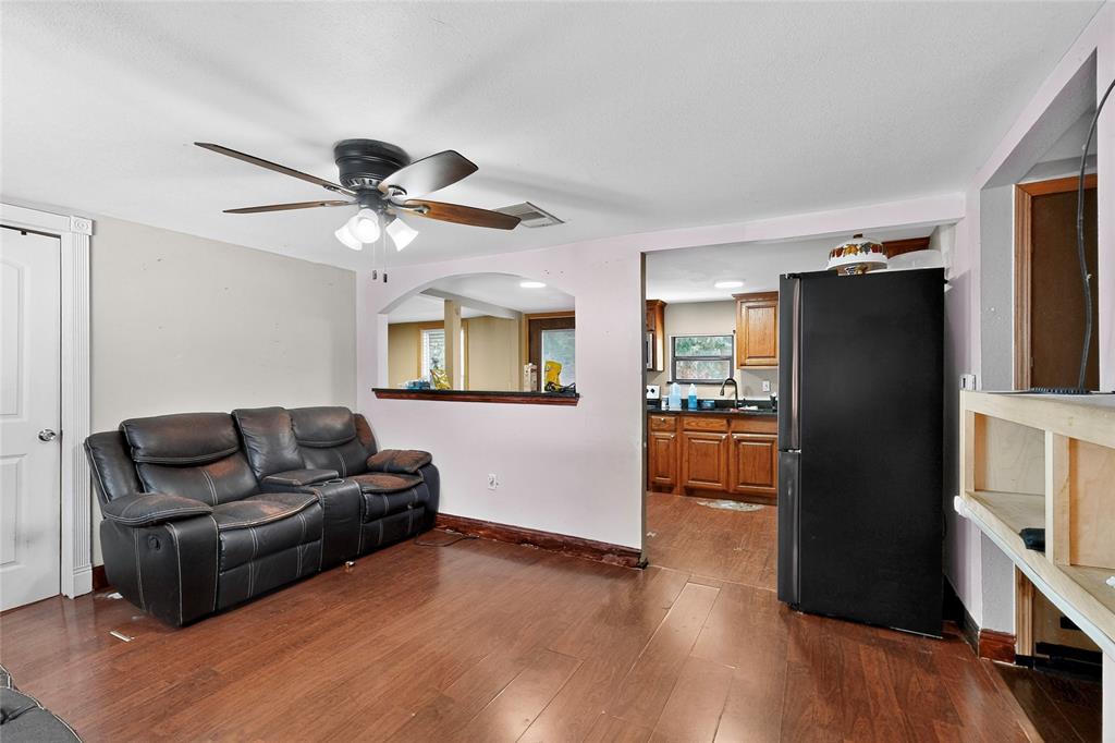 thomas collins - Residential