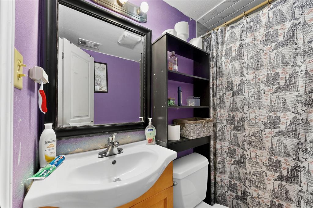 thomas collins - Residential