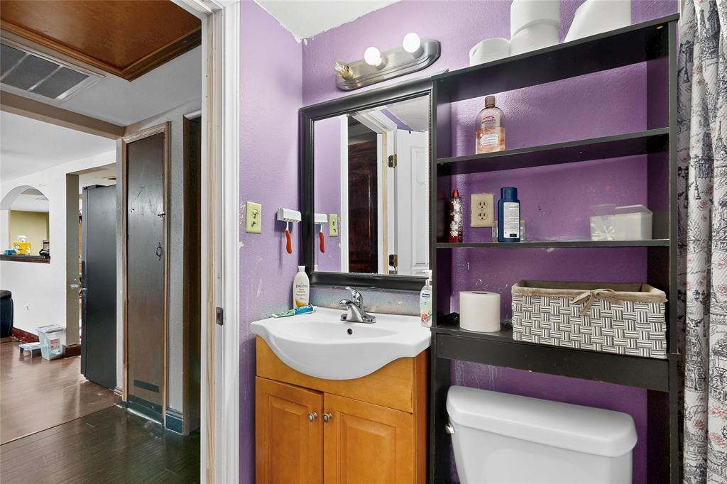 thomas collins - Residential