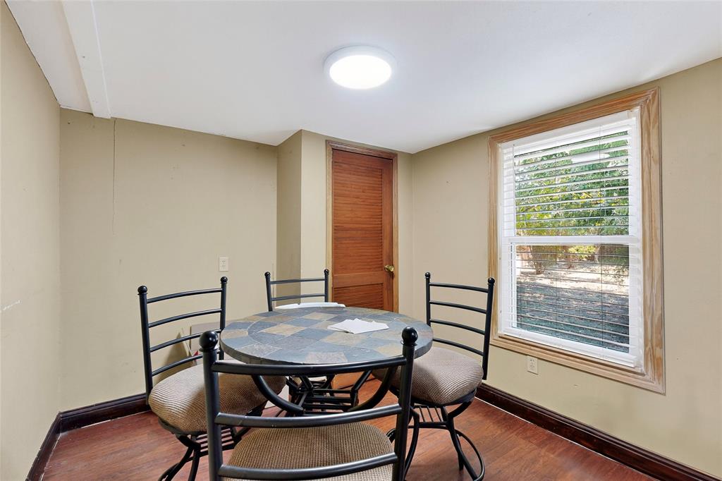 thomas collins - Residential