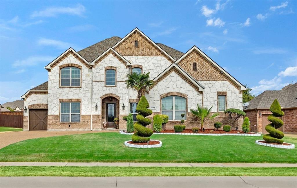 9810 Clubhouse Circle