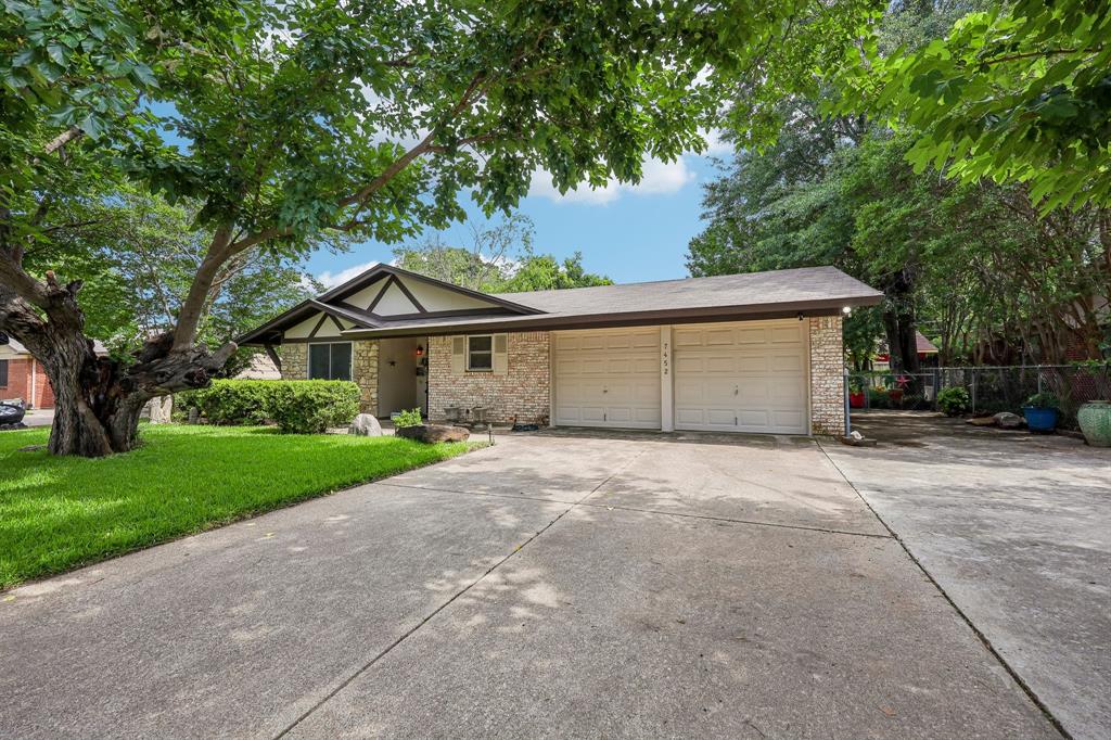 7452 Meadowcrest Drive