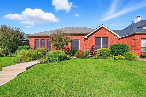 Photo of 9718 Prestmont Place, Frisco, TX 75035 (MLS # 21094976)