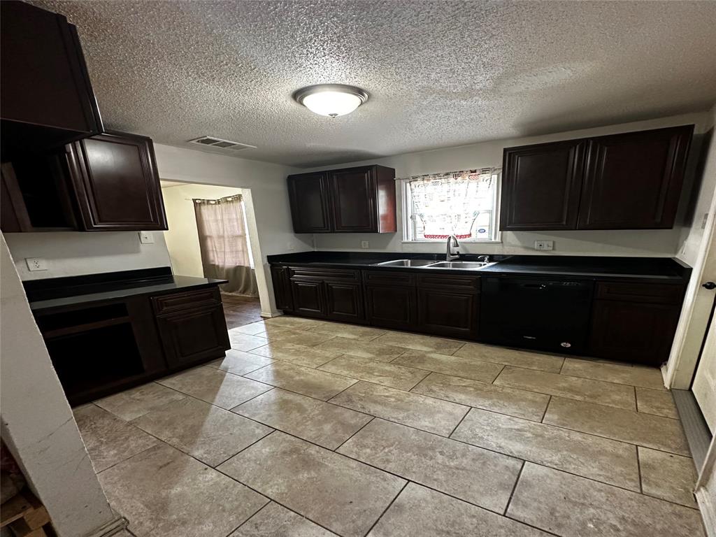 Deerpath Village 05 - Residential