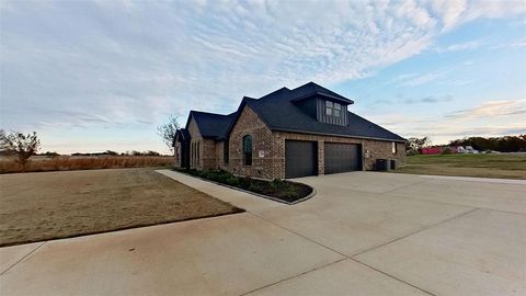 A home in Wills Point