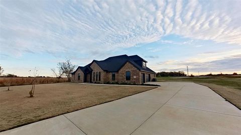 A home in Wills Point