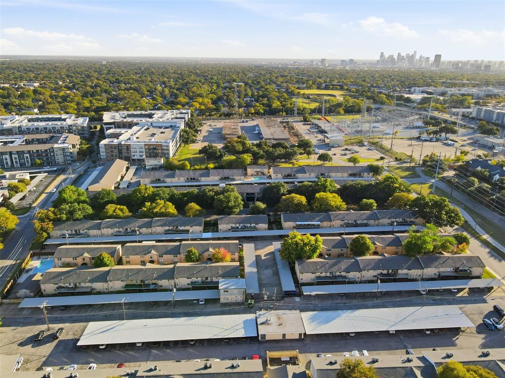 Sandhurst Plaza Condo - Residential