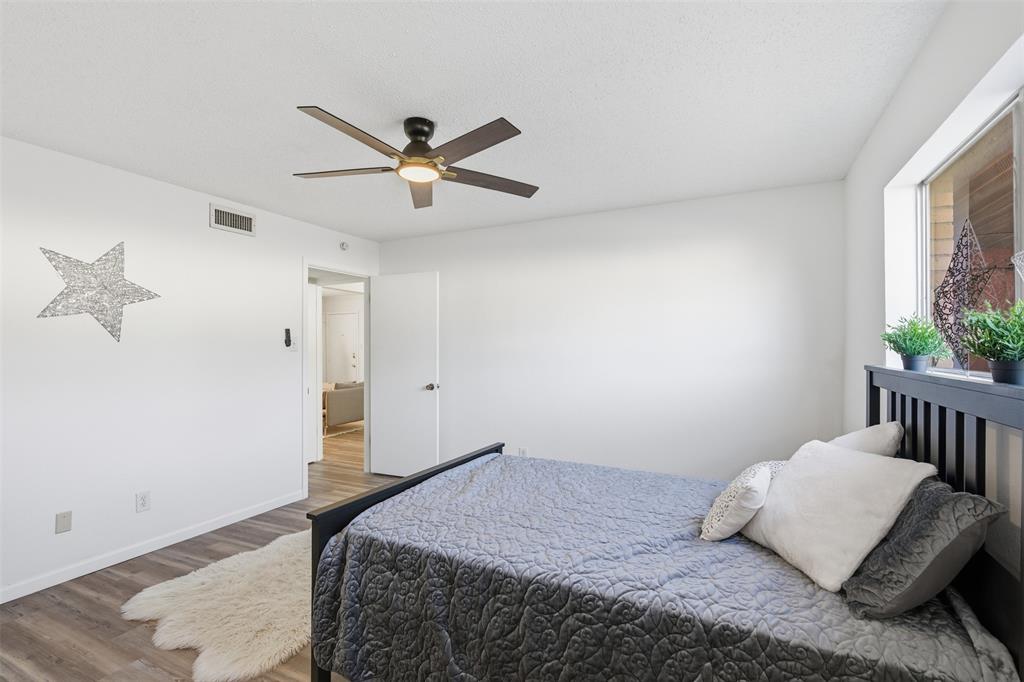 Sandhurst Plaza Condo - Residential