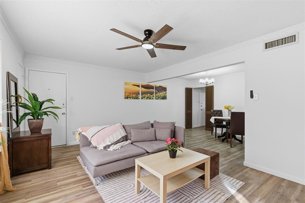 Sandhurst Plaza Condo - Residential