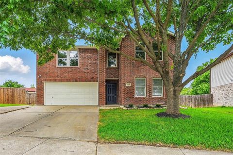 1126 Mazourka Drive Arlington TX 76001
