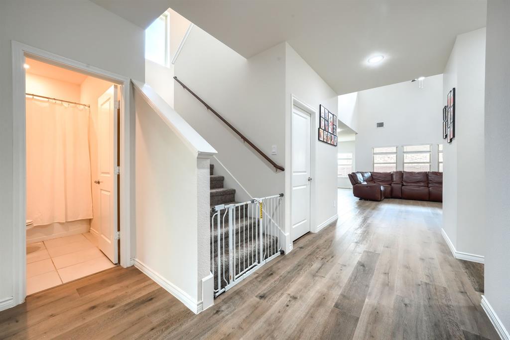 901 Emerald Gate Drive