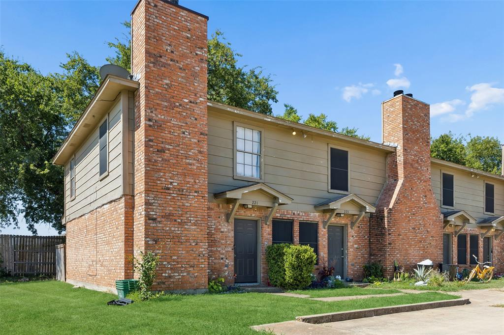 221 Cambridge Drive