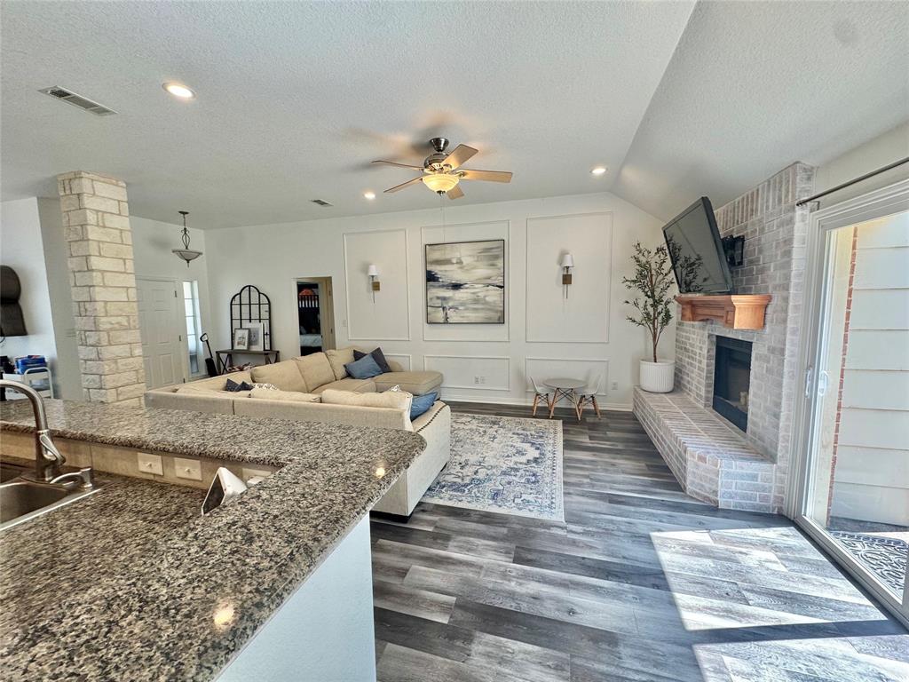 608 Grandview Drive