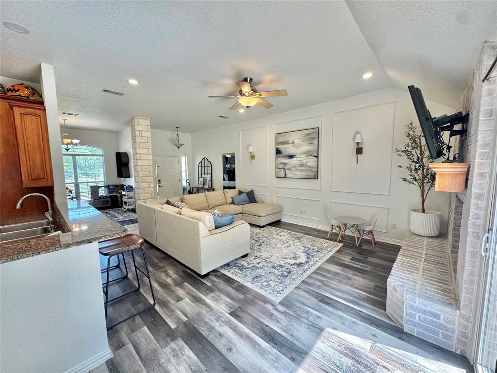 608 Grandview Drive