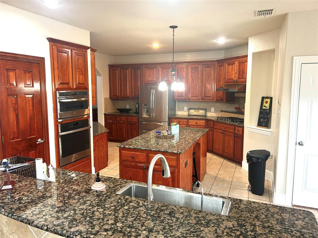 Village At Panther Creek Ph One The - Residential