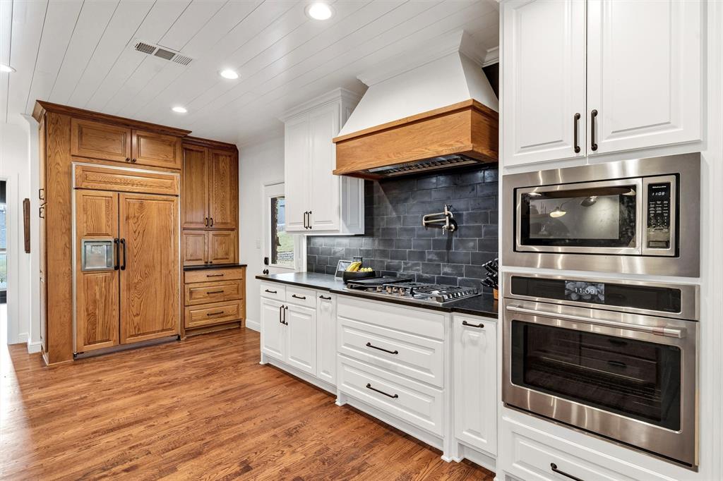 Decordova Bend Estate - Residential