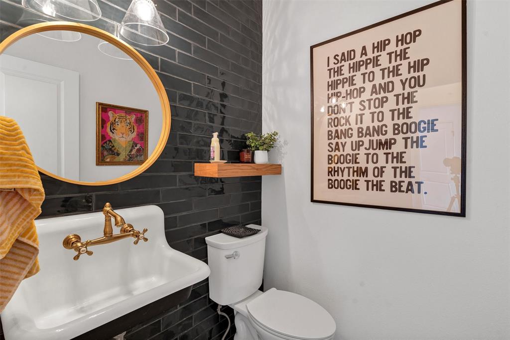 Decordova Bend Estate - Residential