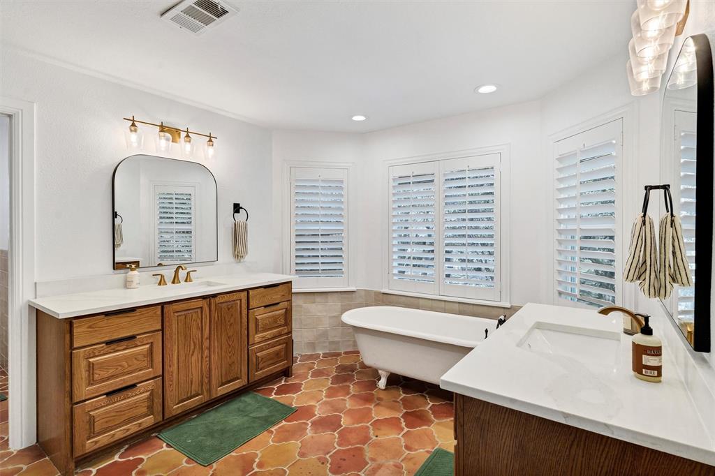 Decordova Bend Estate - Residential