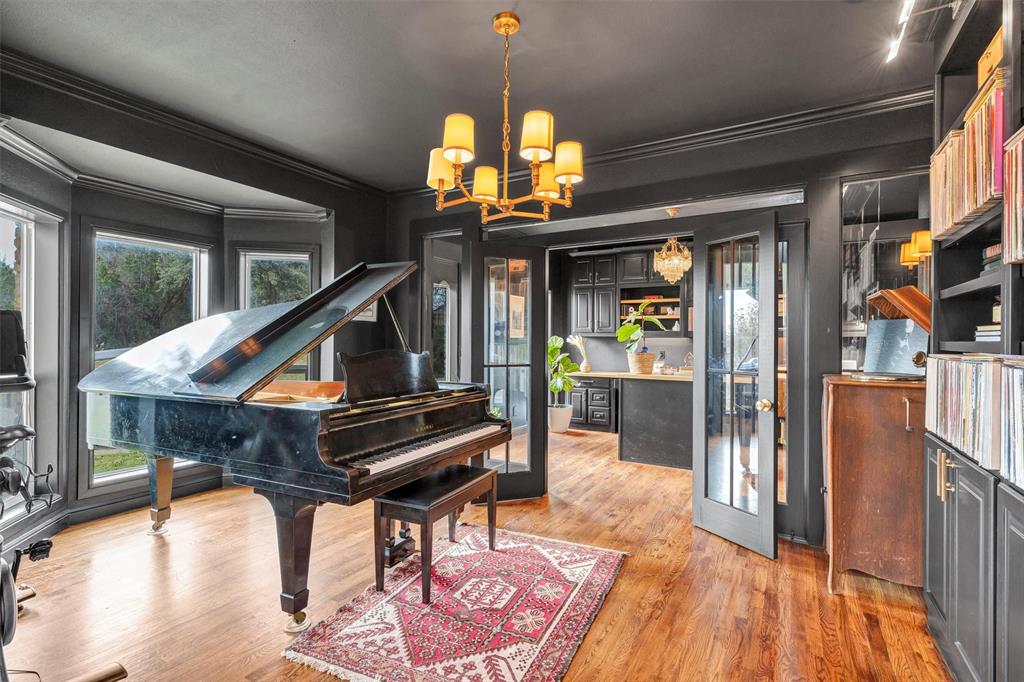 Decordova Bend Estate - Residential