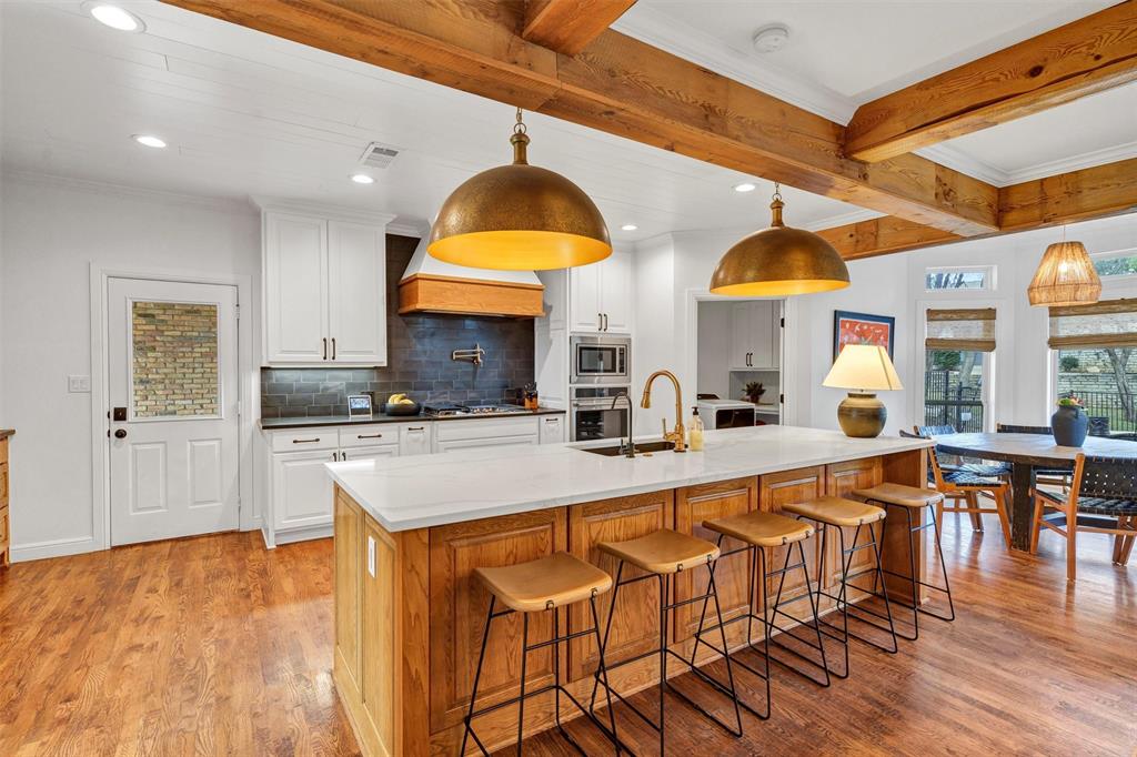 Decordova Bend Estate - Residential