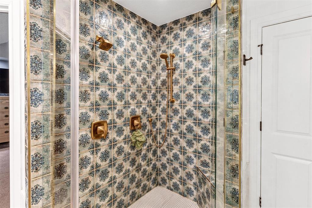 Decordova Bend Estate - Residential