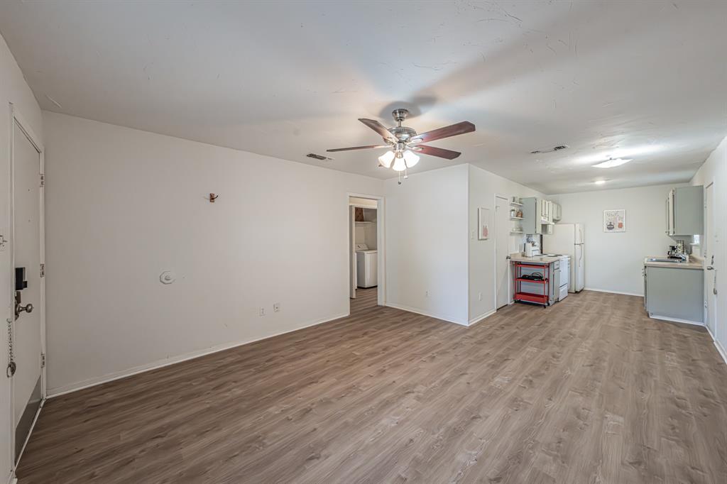 Loyds Add - Residential Lease