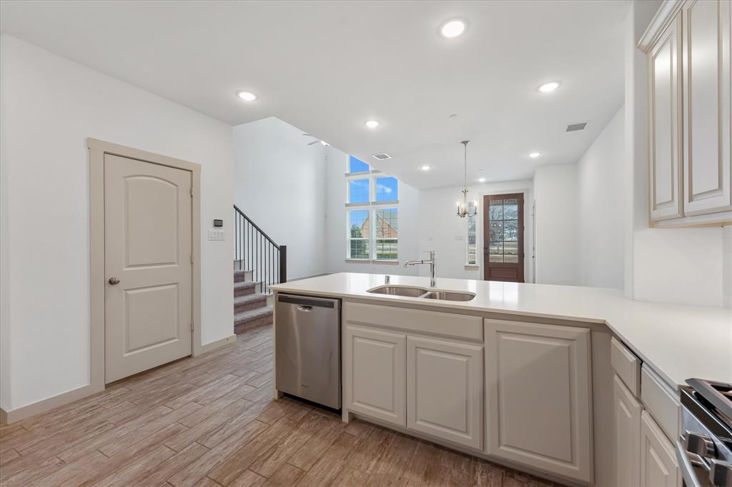 Apples Crossing - Residential