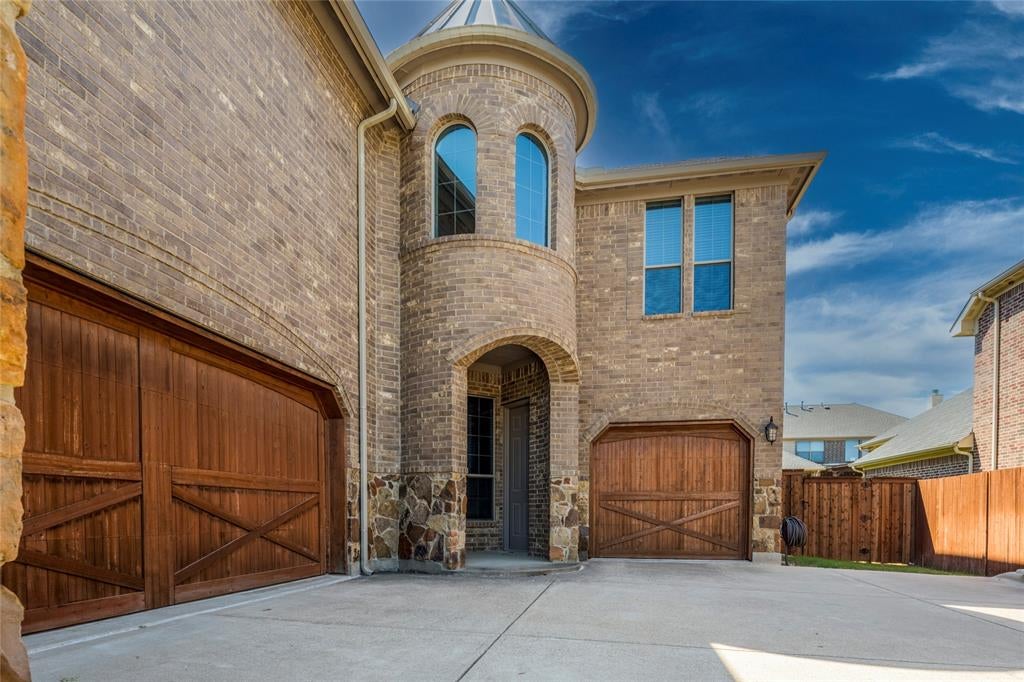 2037 Sterling Trace Drive