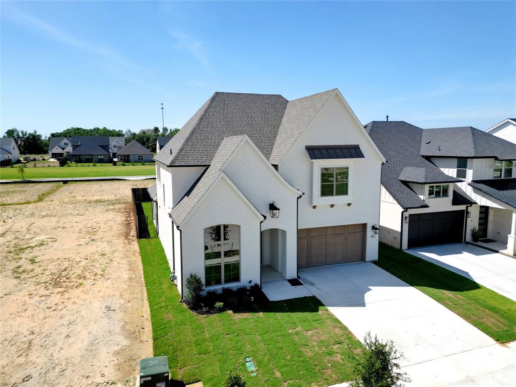 621 Hummingbird Drive