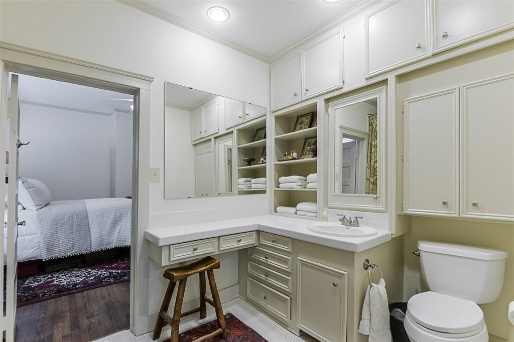 College - Residential