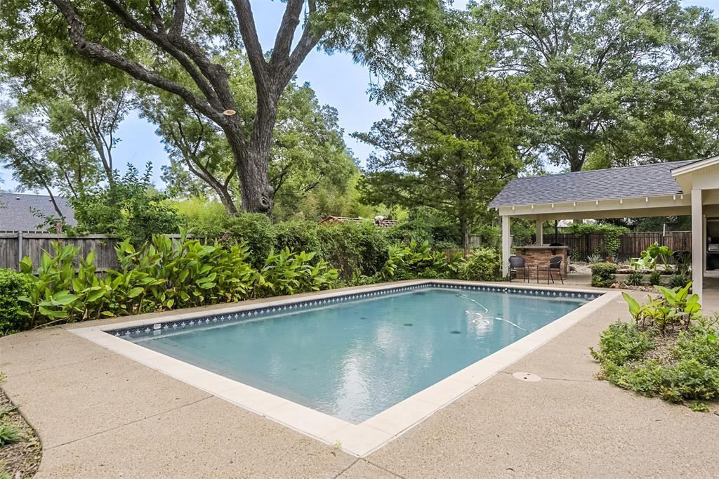 College - Residential