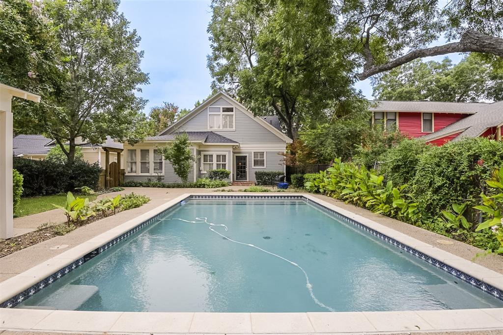 College - Residential