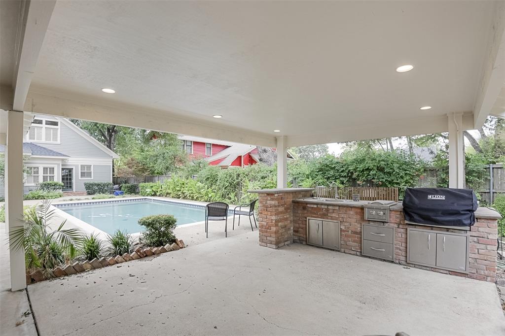 College - Residential