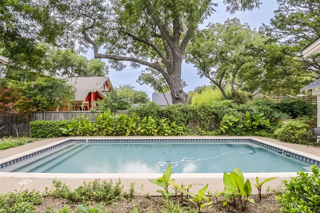 College - Residential