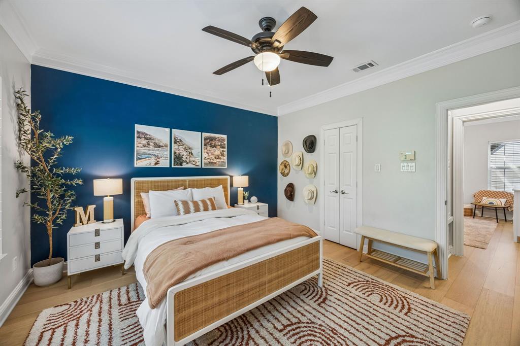 VERSAILLES II - Residential