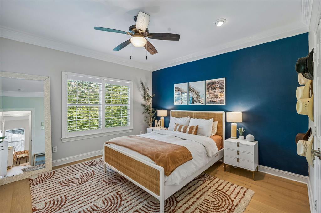 VERSAILLES II - Residential