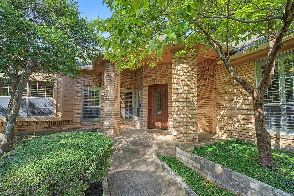 1807 Lakeshore Court