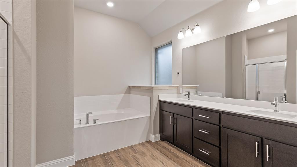 Lakeview Pointe - Residential