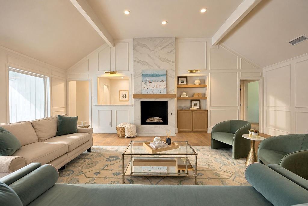 9609 Viewside Drive