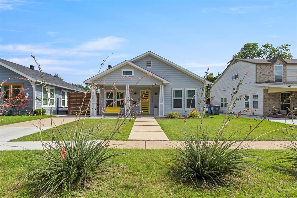 2534 Gladstone Drive