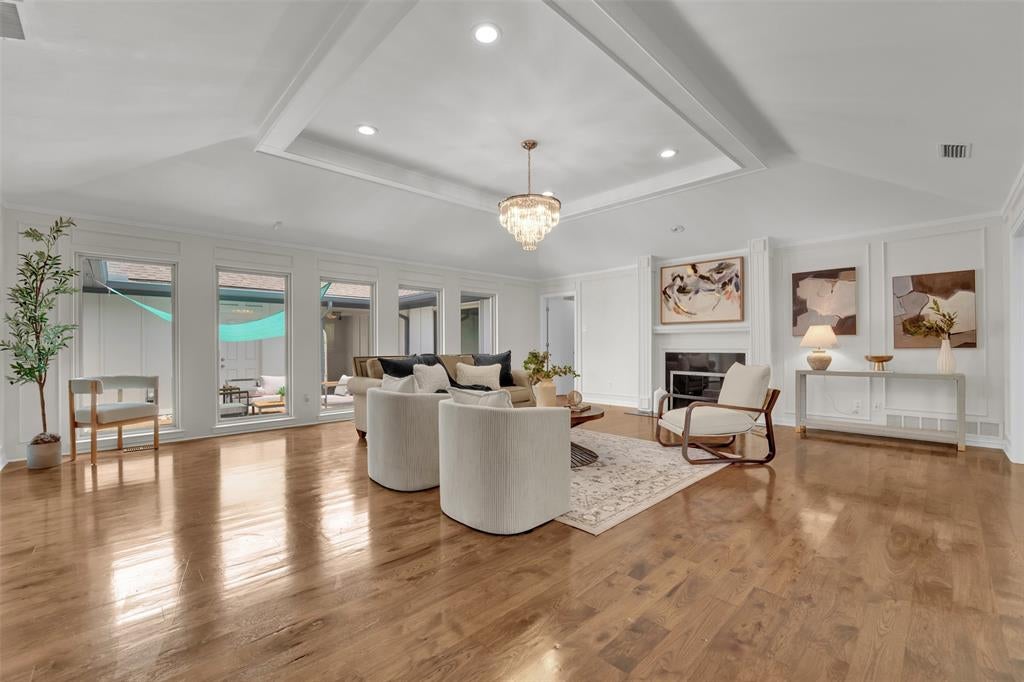 9511 Robin Meadow Drive