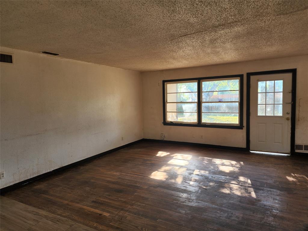 342 S Leggett Drive