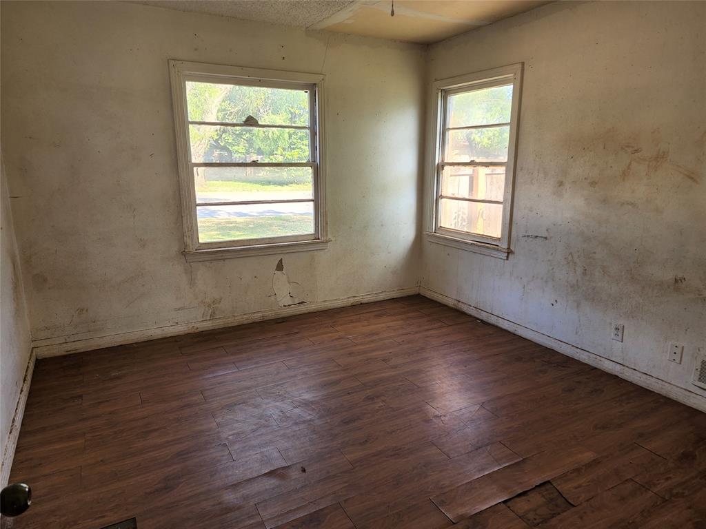 Elm Cove - Residential