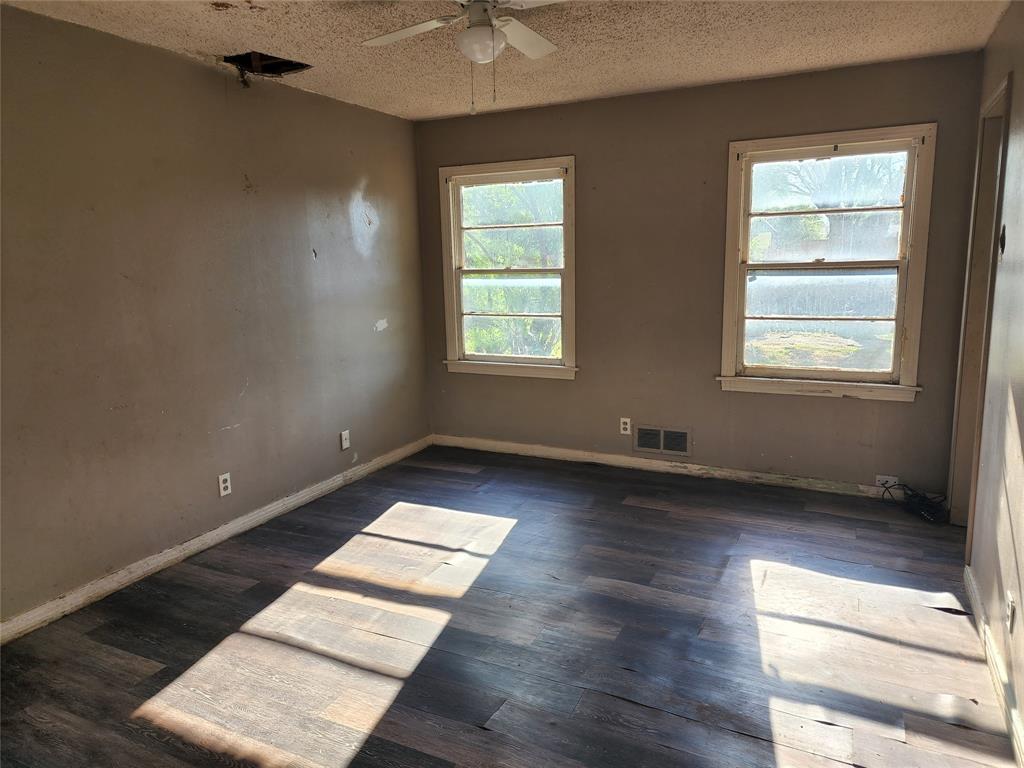 Elm Cove - Residential