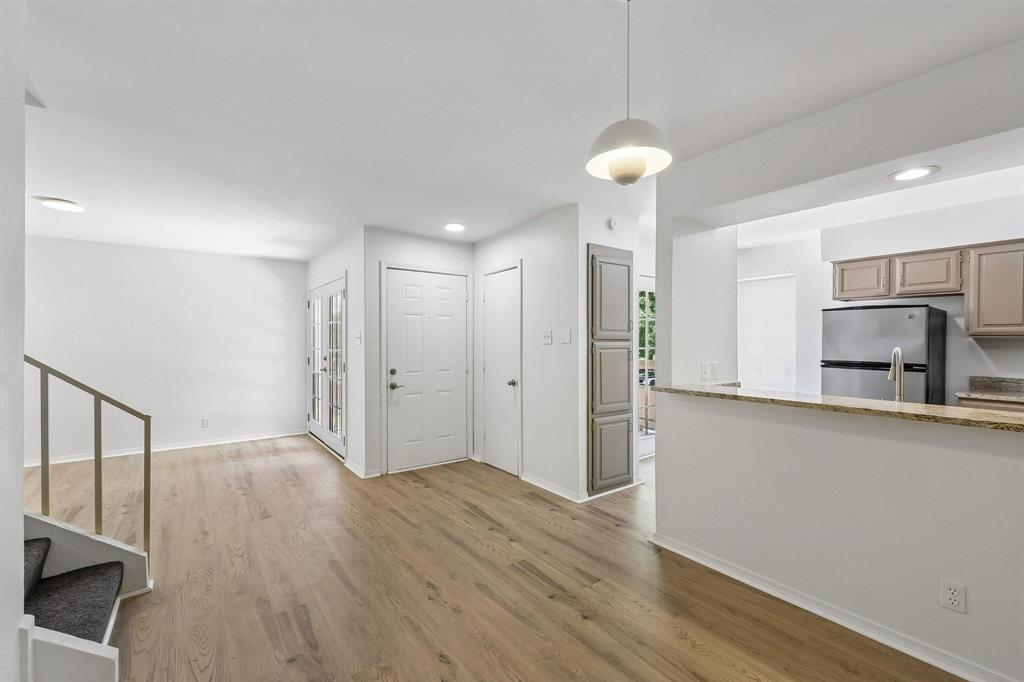 5200 Martel Avenue 7D