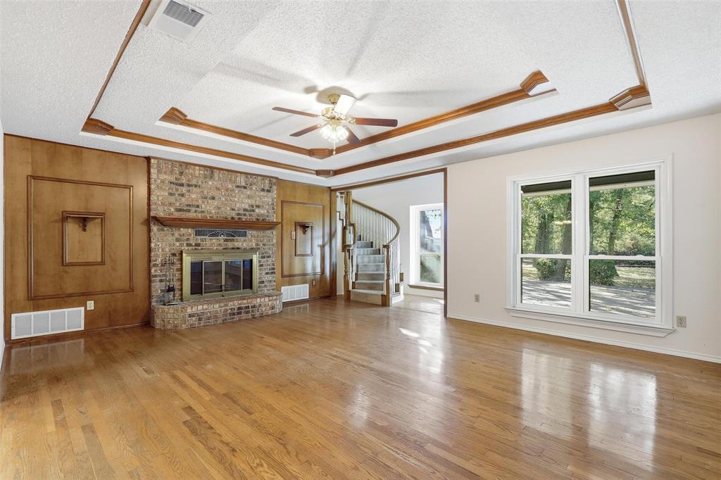 Elm Crk Ests - Residential